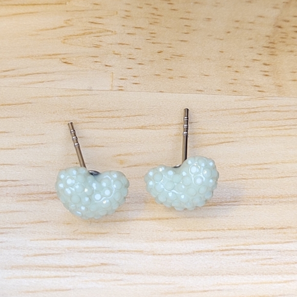 💍 Textured light green earrings - Picture 7 of 7